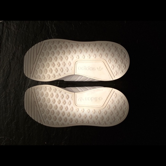 Adidas - Picture 9 of 10